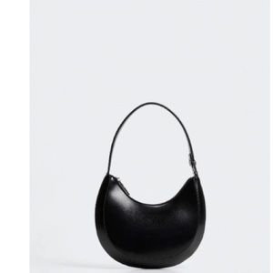 New oval short handle bag from mango #classy #cute #dinner bag